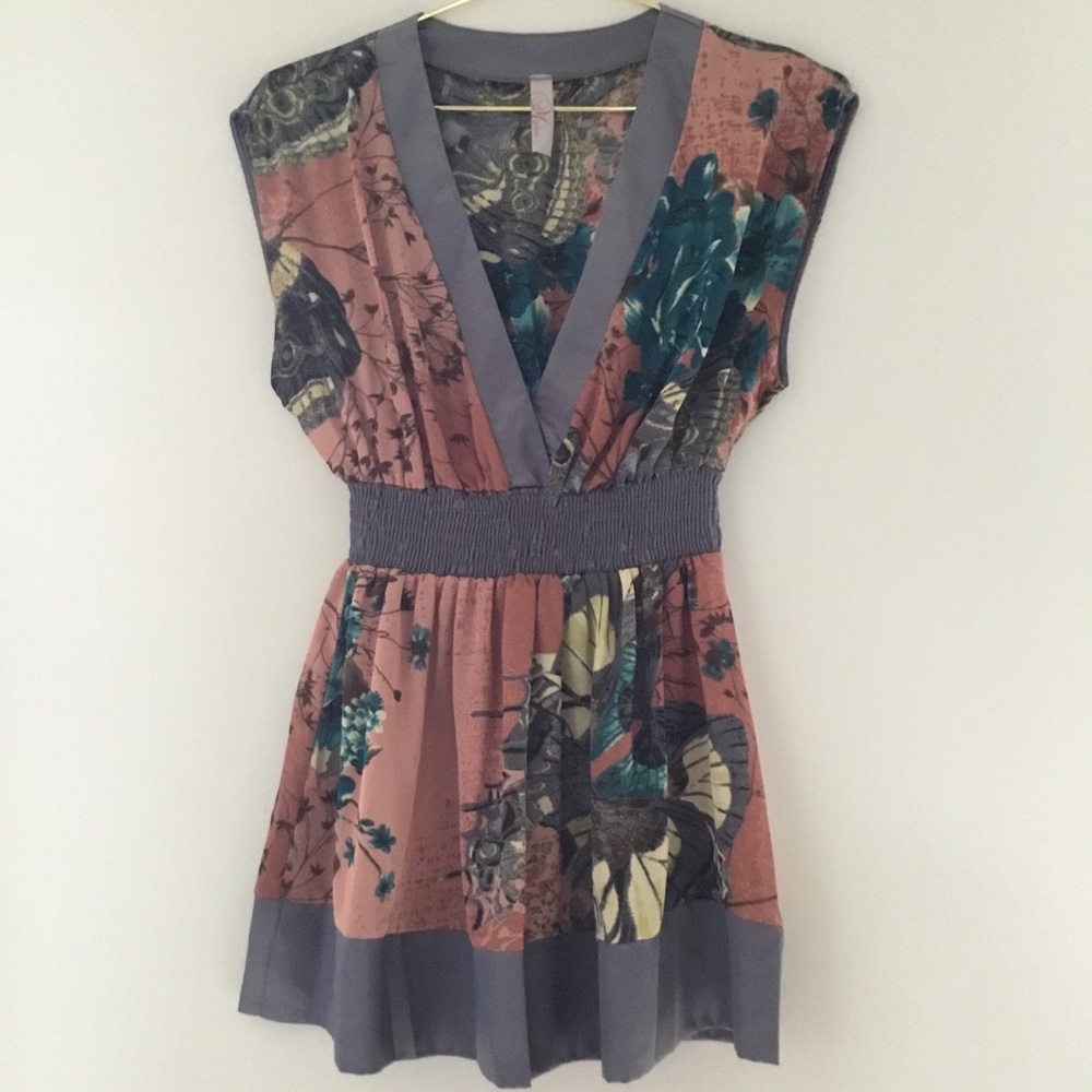 🌷Myan Abstract Floral Top🌷